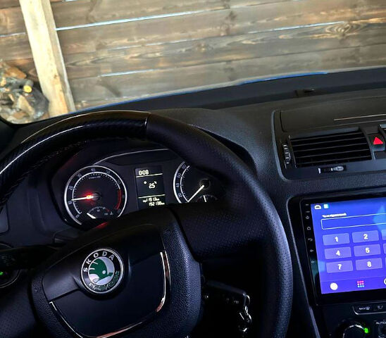 Синий Шкода Октавия, объемом двигателя 2 л и пробегом 198 тыс. км за 12000 $, фото 11 на Automoto.ua