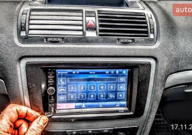 Синій Шкода Октавія, об'ємом двигуна 1.6 л та пробігом 187 тис. км за 7870 $, фото 9 на Automoto.ua