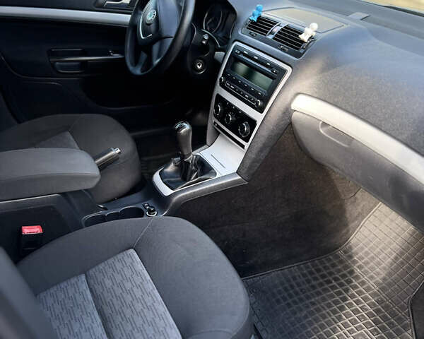 Синій Шкода Октавія, об'ємом двигуна 1.39 л та пробігом 209 тис. км за 7100 $, фото 10 на Automoto.ua