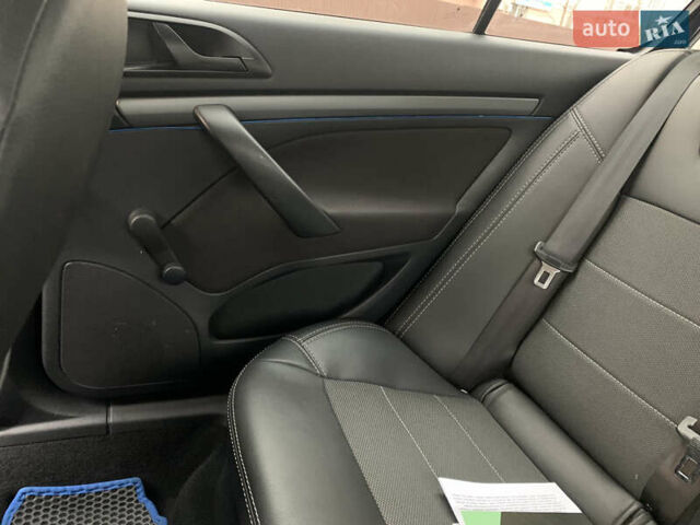 Синій Шкода Октавія, об'ємом двигуна 1.98 л та пробігом 310 тис. км за 7200 $, фото 4 на Automoto.ua