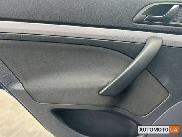 Синий Шкода Октавия, объемом двигателя 1.6 л и пробегом 151 тыс. км за 9500 $, фото 11 на Automoto.ua