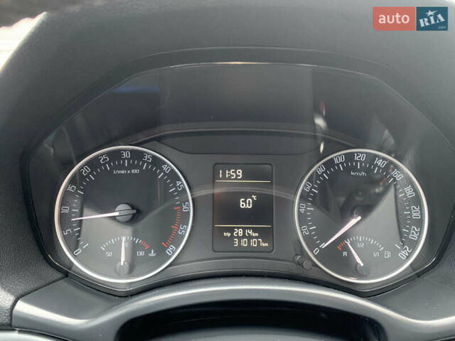 Синій Шкода Октавія, об'ємом двигуна 1.98 л та пробігом 310 тис. км за 7200 $, фото 6 на Automoto.ua