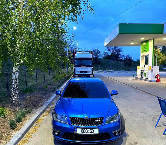 Синий Шкода Октавия, объемом двигателя 2 л и пробегом 198 тыс. км за 12000 $, фото 9 на Automoto.ua