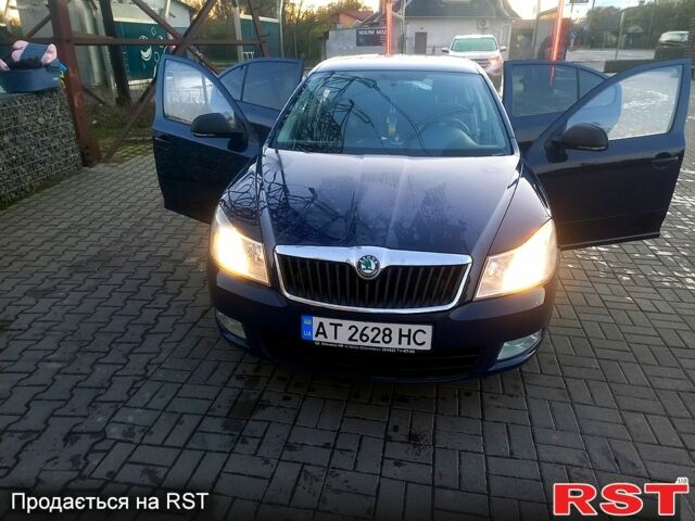 Синий Шкода Октавия, объемом двигателя 1.6 л и пробегом 245 тыс. км за 6900 $, фото 9 на Automoto.ua