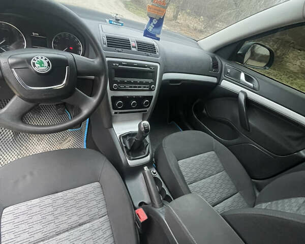 Синій Шкода Октавія, об'ємом двигуна 1.6 л та пробігом 268 тис. км за 8400 $, фото 10 на Automoto.ua