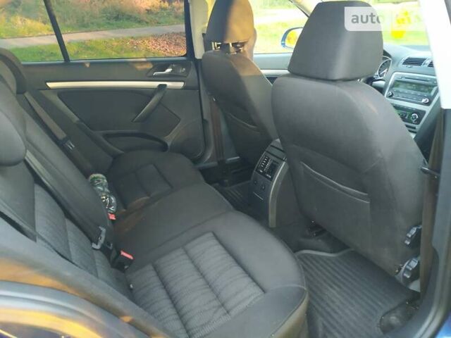 Шкода Октавия 2011 в Хмельницком на Automoto.ua Синий Шкода Октавия, объемом двигателя 1.39 л и пробегом 270 тыс. км за 6600 $, фото 4 на Automoto.ua