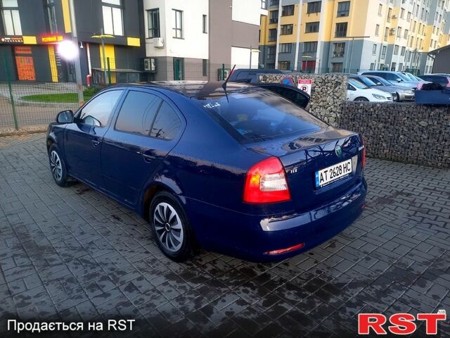 Синий Шкода Октавия, объемом двигателя 1.6 л и пробегом 245 тыс. км за 6900 $, фото 4 на Automoto.ua