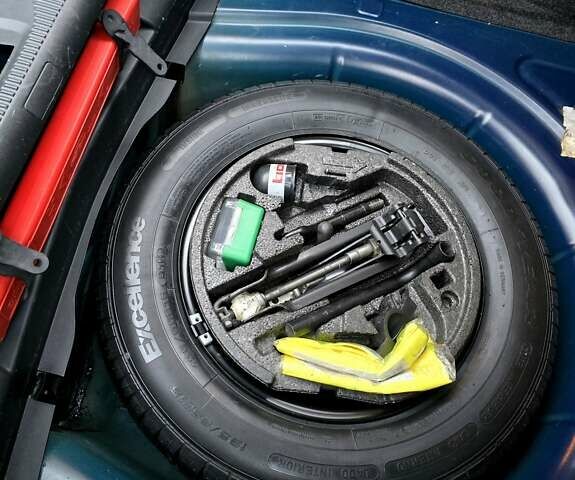 Шкода Октавия 2012 в Полтаве на Automoto.ua Синий Шкода Октавия, объемом двигателя 1.6 л и пробегом 161 тыс. км за 7100 $, фото 103 на Automoto.ua