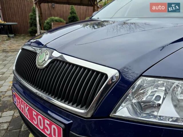 Шкода Октавия 2012 в Полтаве на Automoto.ua Синий Шкода Октавия, объемом двигателя 1.6 л и пробегом 161 тыс. км за 7100 $, фото 22 на Automoto.ua