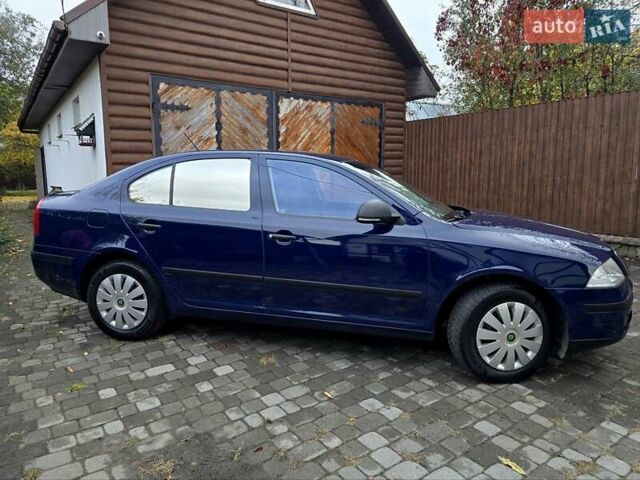 Шкода Октавия 2012 в Полтаве на Automoto.ua Синий Шкода Октавия, объемом двигателя 1.6 л и пробегом 161 тыс. км за 7100 $, фото 8 на Automoto.ua