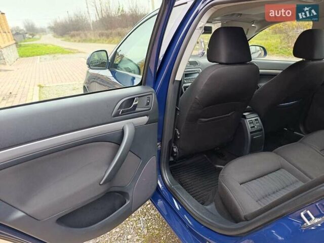 Синий Шкода Октавия, объемом двигателя 1.6 л и пробегом 216 тыс. км за 8300 $, фото 13 на Automoto.ua