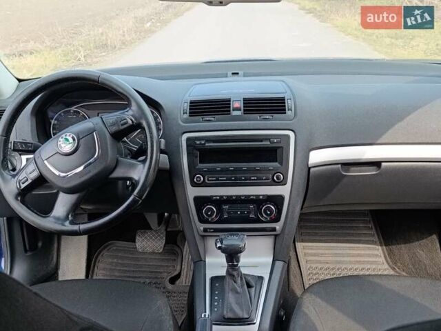 Синій Шкода Октавія, об'ємом двигуна 1.8 л та пробігом 300 тис. км за 7800 $, фото 8 на Automoto.ua