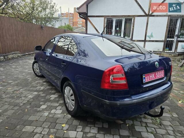 Шкода Октавия 2012 в Полтаве на Automoto.ua Синий Шкода Октавия, объемом двигателя 1.6 л и пробегом 161 тыс. км за 7100 $, фото 12 на Automoto.ua