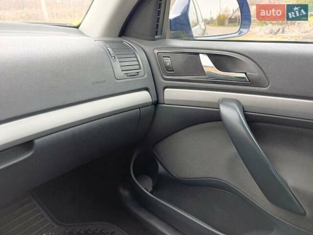 Синий Шкода Октавия, объемом двигателя 1.6 л и пробегом 216 тыс. км за 8300 $, фото 27 на Automoto.ua