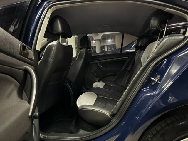 Синій Шкода Октавія, об'ємом двигуна 1.6 л та пробігом 198 тис. км за 7200 $, фото 7 на Automoto.ua