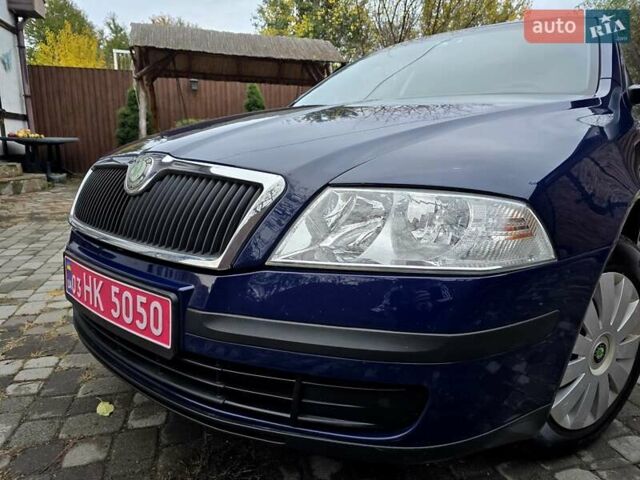 Шкода Октавия 2012 в Полтаве на Automoto.ua Синий Шкода Октавия, объемом двигателя 1.6 л и пробегом 161 тыс. км за 7100 $, фото 25 на Automoto.ua