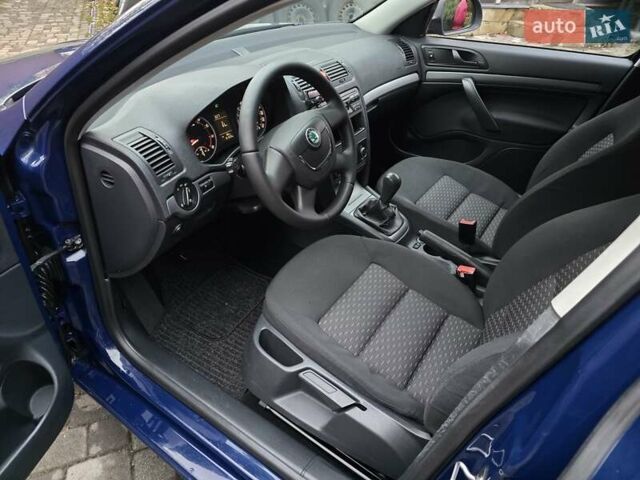 Шкода Октавия 2012 в Полтаве на Automoto.ua Синий Шкода Октавия, объемом двигателя 1.6 л и пробегом 161 тыс. км за 7100 $, фото 81 на Automoto.ua