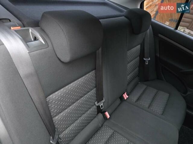 Шкода Октавия 2012 в Полтаве на Automoto.ua Синий Шкода Октавия, объемом двигателя 1.6 л и пробегом 161 тыс. км за 7100 $, фото 69 на Automoto.ua