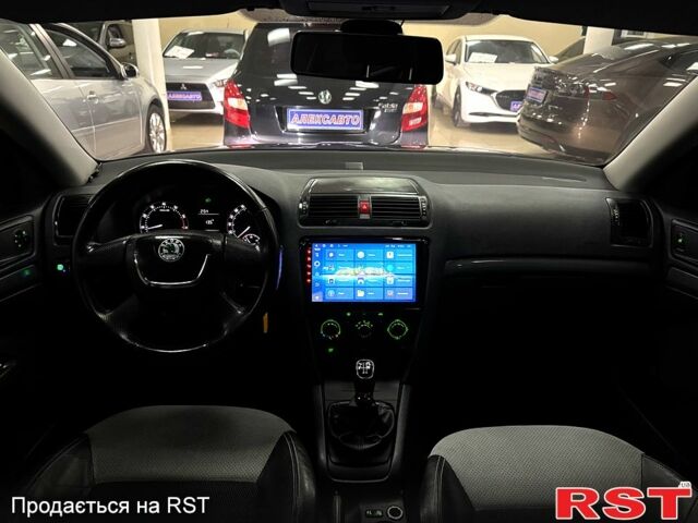 Синий Шкода Октавия, объемом двигателя 1.6 л и пробегом 198 тыс. км за 7200 $, фото 9 на Automoto.ua