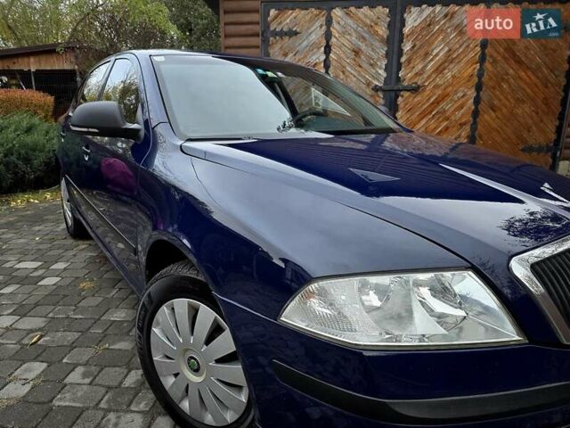 Шкода Октавия 2012 в Полтаве на Automoto.ua Синий Шкода Октавия, объемом двигателя 1.6 л и пробегом 161 тыс. км за 7100 $, фото 5 на Automoto.ua