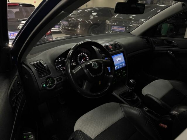 Синій Шкода Октавія, об'ємом двигуна 1.6 л та пробігом 198 тис. км за 7200 $, фото 8 на Automoto.ua