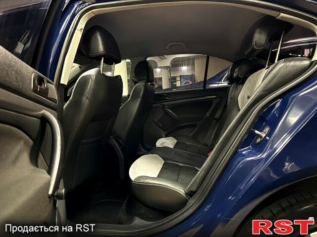 Синий Шкода Октавия, объемом двигателя 1.6 л и пробегом 198 тыс. км за 7200 $, фото 6 на Automoto.ua