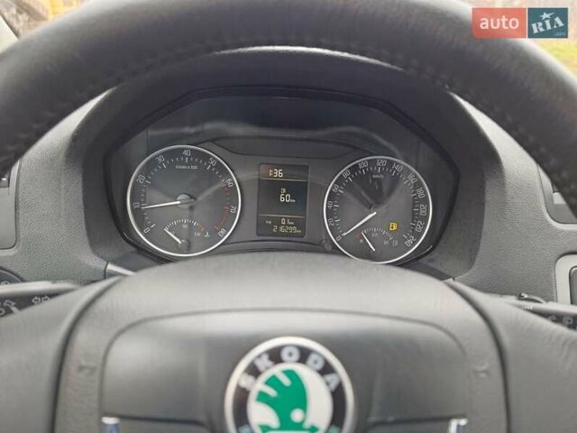 Синий Шкода Октавия, объемом двигателя 1.6 л и пробегом 216 тыс. км за 8300 $, фото 25 на Automoto.ua