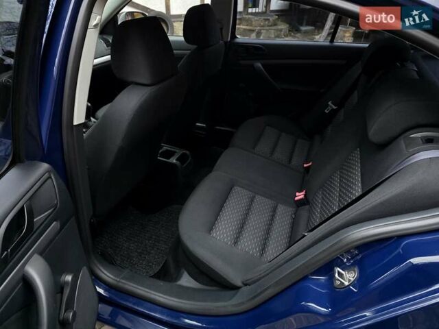 Шкода Октавия 2012 в Полтаве на Automoto.ua Синий Шкода Октавия, объемом двигателя 1.6 л и пробегом 161 тыс. км за 7100 $, фото 96 на Automoto.ua