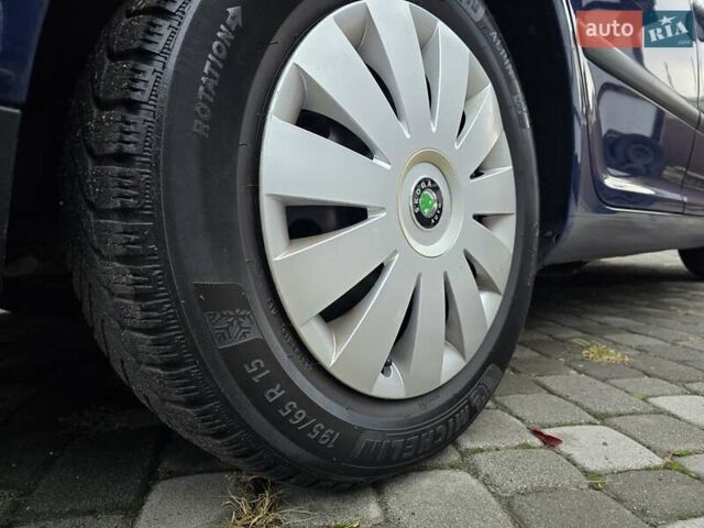 Шкода Октавия 2012 в Полтаве на Automoto.ua Синий Шкода Октавия, объемом двигателя 1.6 л и пробегом 161 тыс. км за 7100 $, фото 37 на Automoto.ua