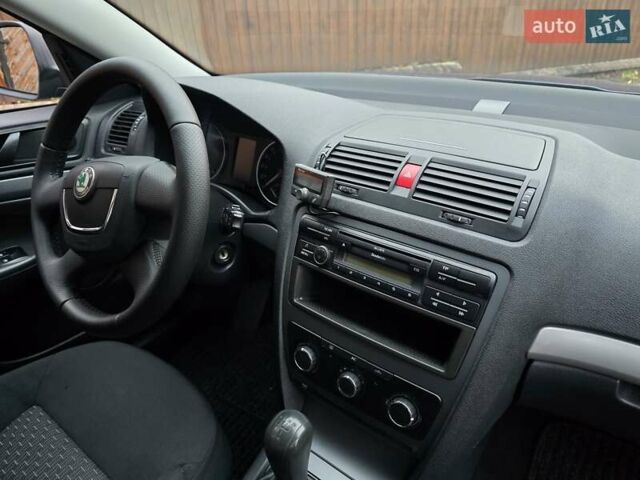 Шкода Октавия 2012 в Полтаве на Automoto.ua Синий Шкода Октавия, объемом двигателя 1.6 л и пробегом 161 тыс. км за 7100 $, фото 56 на Automoto.ua