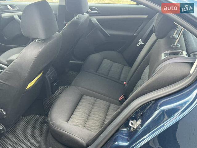 Синий Шкода Октавия, объемом двигателя 1.4 л и пробегом 260 тыс. км за 8900 $, фото 22 на Automoto.ua