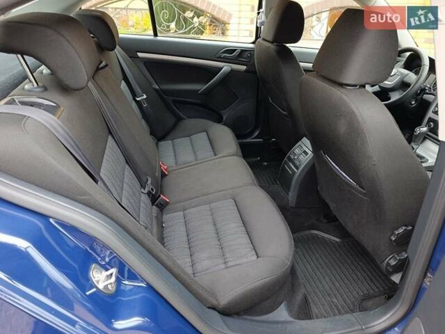 Синий Шкода Октавия, объемом двигателя 1.6 л и пробегом 216 тыс. км за 8300 $, фото 22 на Automoto.ua