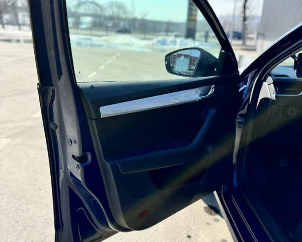 Синій Шкода Октавія, об'ємом двигуна 1.6 л та пробігом 244 тис. км за 8700 $, фото 17 на Automoto.ua