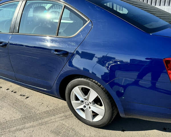 Синій Шкода Октавія, об'ємом двигуна 1.6 л та пробігом 244 тис. км за 8700 $, фото 8 на Automoto.ua