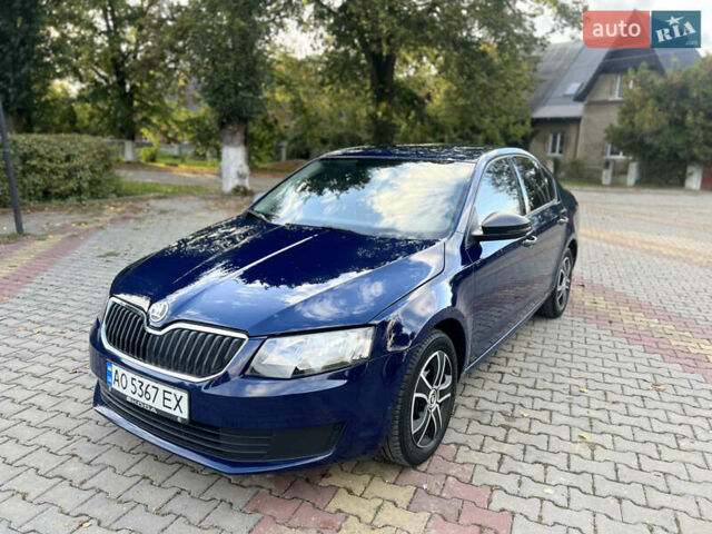 Синий Шкода Октавия, объемом двигателя 1.6 л и пробегом 262 тыс. км за 7999 $, фото 1 на Automoto.ua