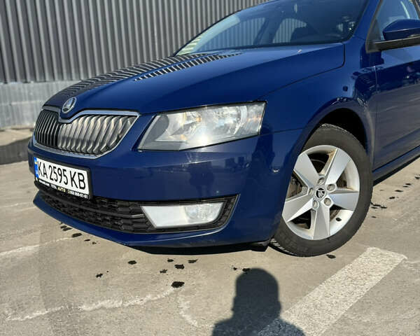 Синій Шкода Октавія, об'ємом двигуна 1.6 л та пробігом 244 тис. км за 8700 $, фото 4 на Automoto.ua