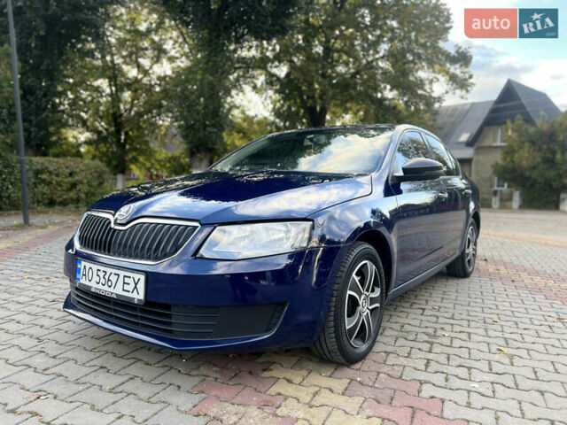 Синий Шкода Октавия, объемом двигателя 1.6 л и пробегом 262 тыс. км за 7999 $, фото 2 на Automoto.ua