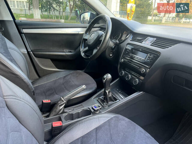 Синий Шкода Октавия, объемом двигателя 1.6 л и пробегом 262 тыс. км за 7999 $, фото 34 на Automoto.ua