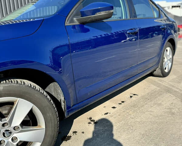 Синій Шкода Октавія, об'ємом двигуна 1.6 л та пробігом 244 тис. км за 8700 $, фото 5 на Automoto.ua