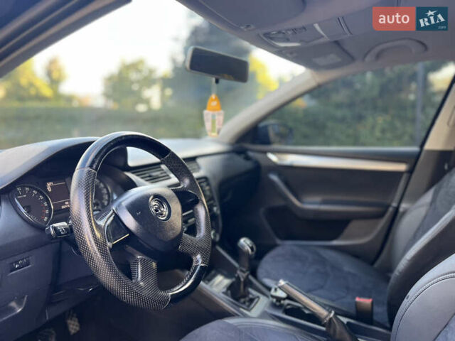 Синий Шкода Октавия, объемом двигателя 1.6 л и пробегом 262 тыс. км за 7999 $, фото 41 на Automoto.ua