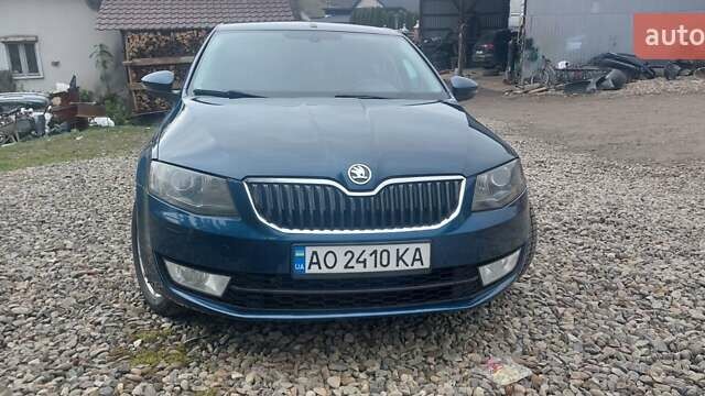 Синий Шкода Октавия, объемом двигателя 2 л и пробегом 260 тыс. км за 10300 $, фото 8 на Automoto.ua