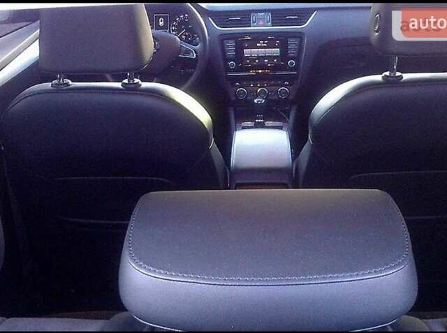 Шкода Октавия 2013 в Запорожье на Automoto.ua Синий Шкода Октавия, объемом двигателя 1.8 л и пробегом 236 тыс. км за 12000 $, фото 7 на Automoto.ua