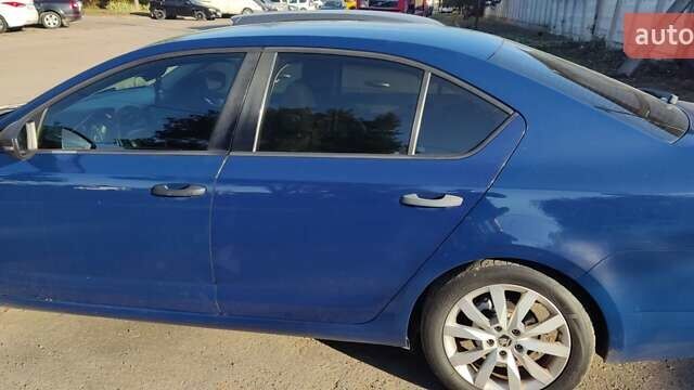Синій Шкода Октавія, об'ємом двигуна 1.6 л та пробігом 360 тис. км за 8900 $, фото 2 на Automoto.ua