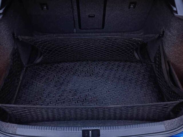 Синий Шкода Октавия, объемом двигателя 1.6 л и пробегом 227 тыс. км за 12500 $, фото 19 на Automoto.ua