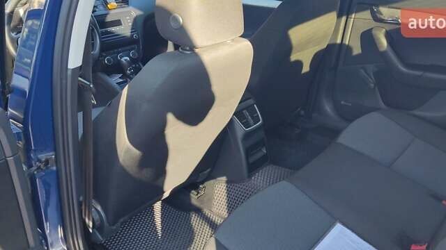 Синій Шкода Октавія, об'ємом двигуна 1.6 л та пробігом 360 тис. км за 8900 $, фото 3 на Automoto.ua