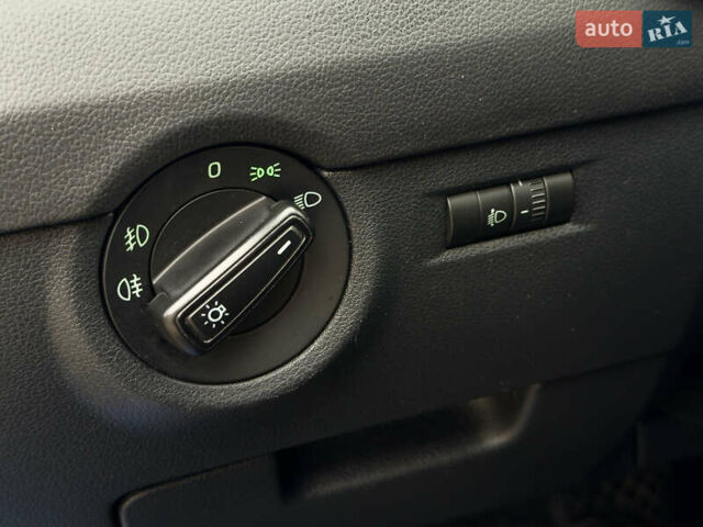 Синій Шкода Октавія, об'ємом двигуна 1.4 л та пробігом 180 тис. км за 9900 $, фото 18 на Automoto.ua