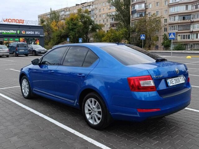 Синий Шкода Октавия, объемом двигателя 1.6 л и пробегом 227 тыс. км за 12500 $, фото 7 на Automoto.ua