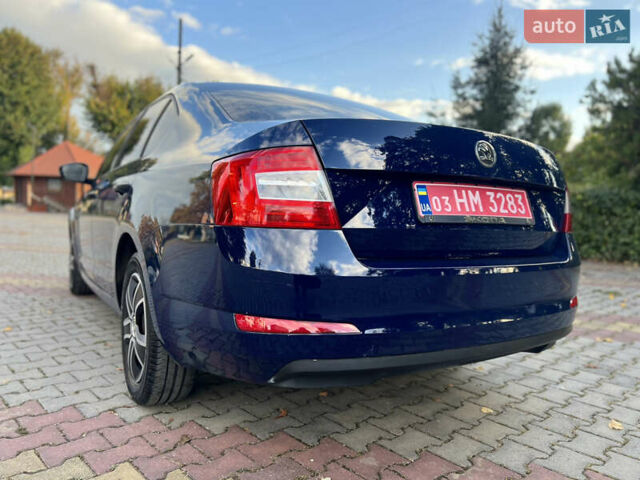 Синий Шкода Октавия, объемом двигателя 1.6 л и пробегом 262 тыс. км за 8500 $, фото 8 на Automoto.ua