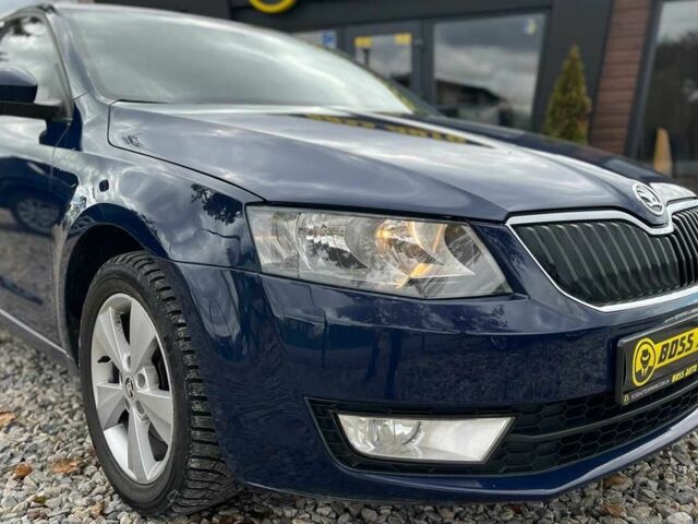 Синий Шкода Октавия, объемом двигателя 2 л и пробегом 285 тыс. км за 11999 $, фото 2 на Automoto.ua