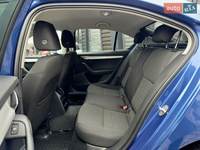 Синій Шкода Октавія, об'ємом двигуна 1.4 л та пробігом 180 тис. км за 9900 $, фото 26 на Automoto.ua